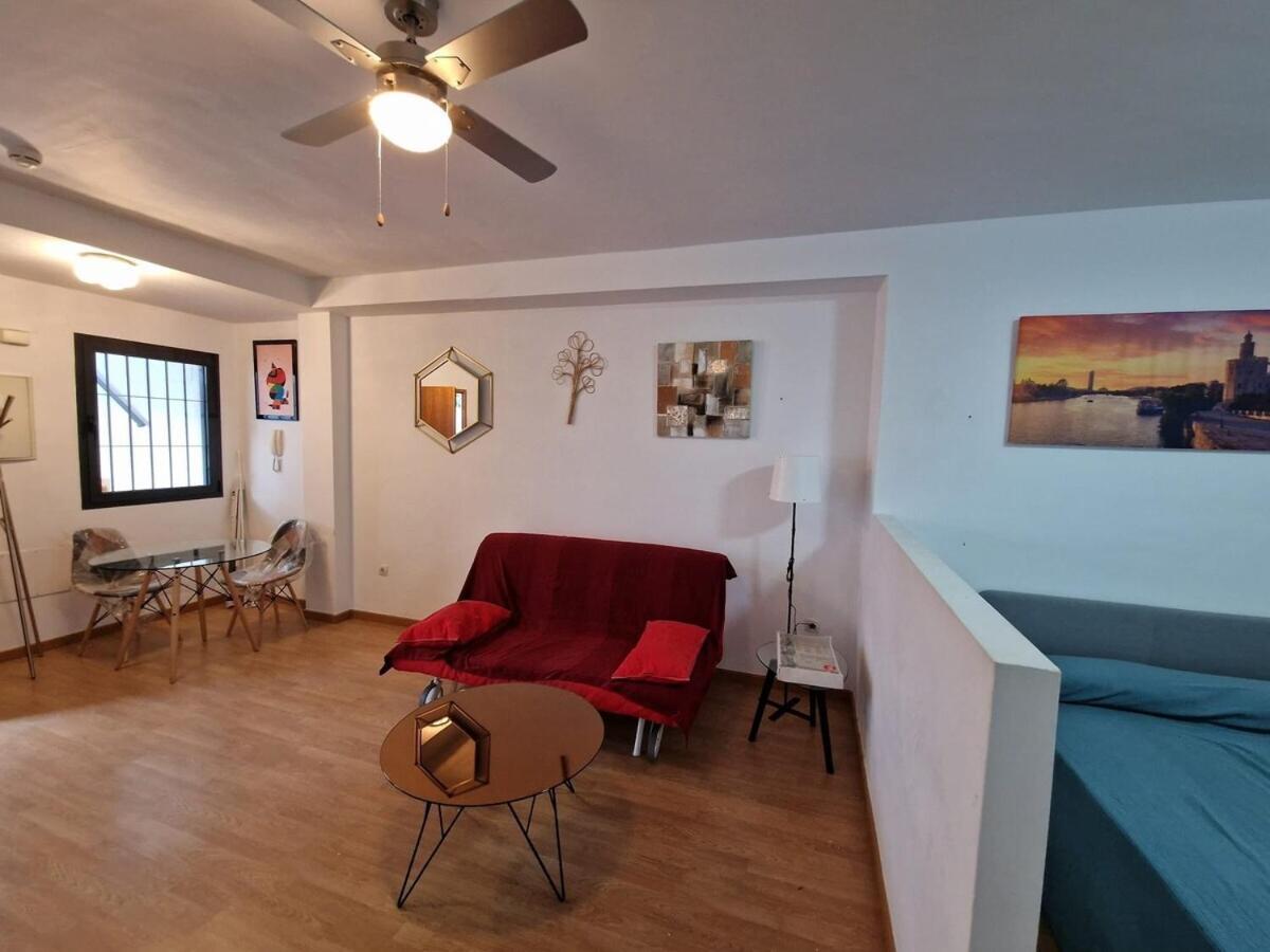 Castilla del Patrocinio, Coqueto apartamento de 1Dormitorio Sevilha Exterior foto